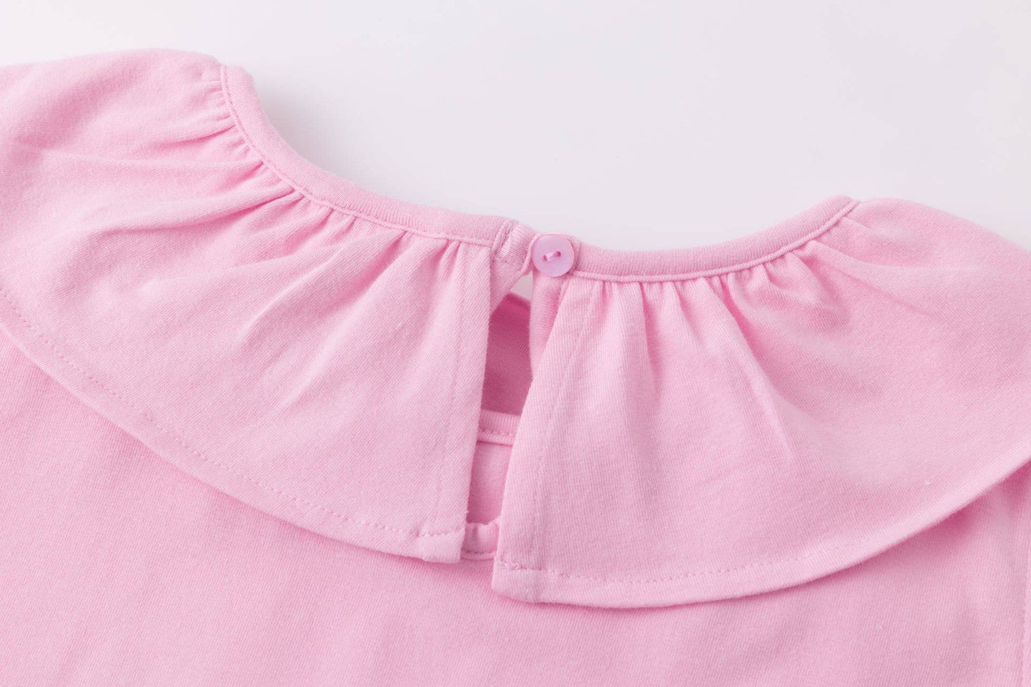 Sleeveless t-shirt with ruffle for girls