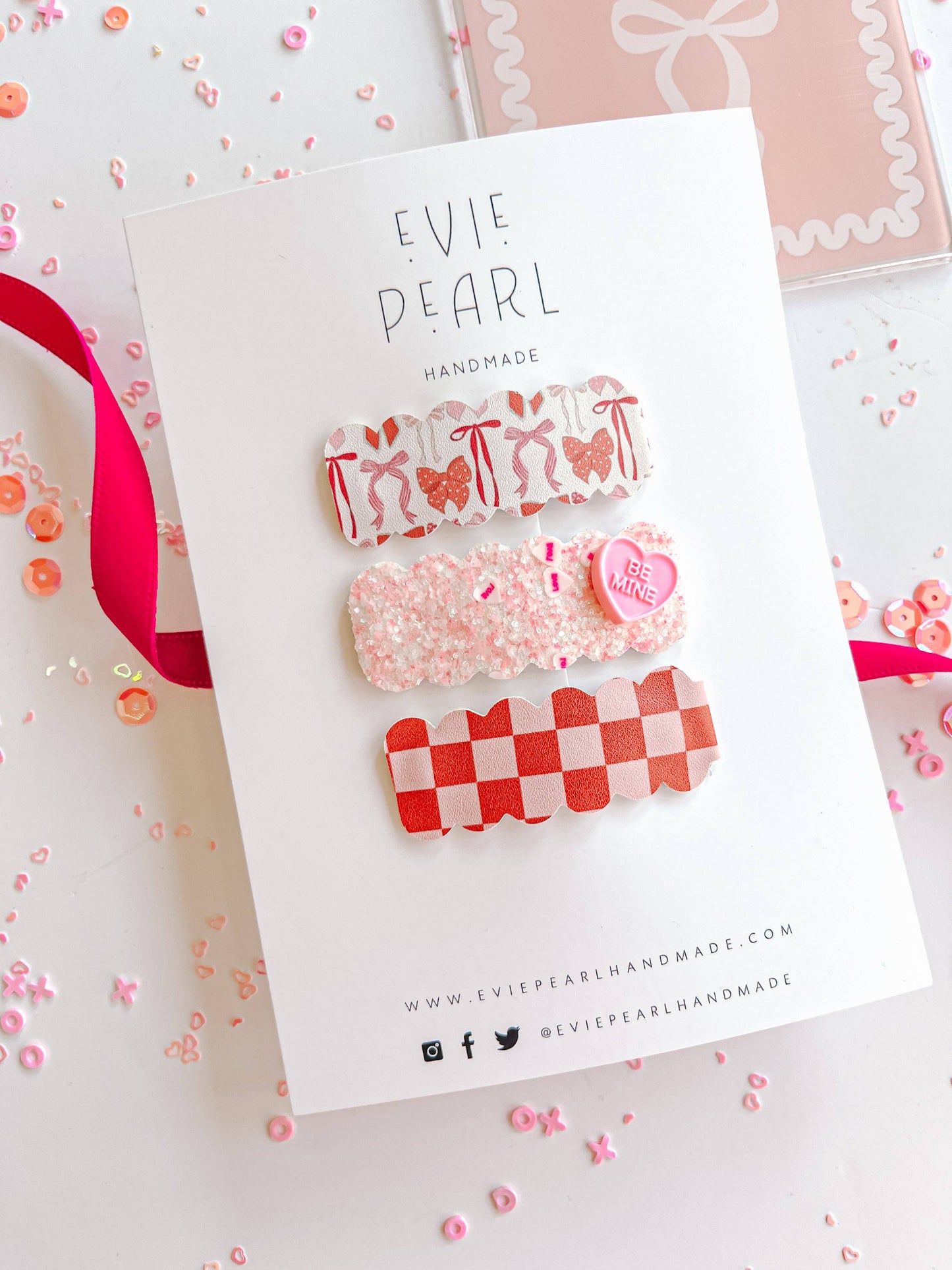 Bows, Hug Me & Checkered Snap Clip Set
