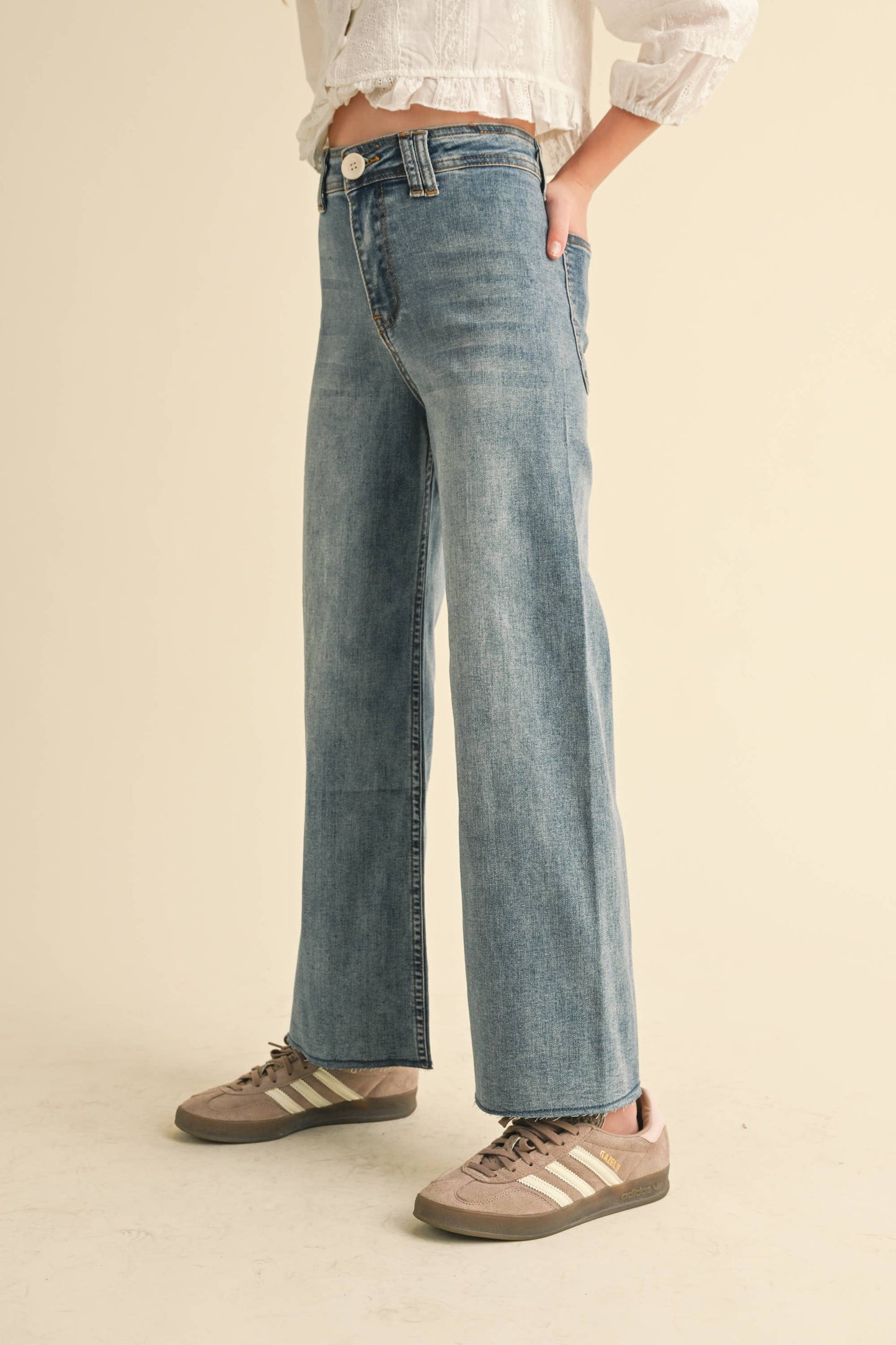 WIDE LEG JEANS