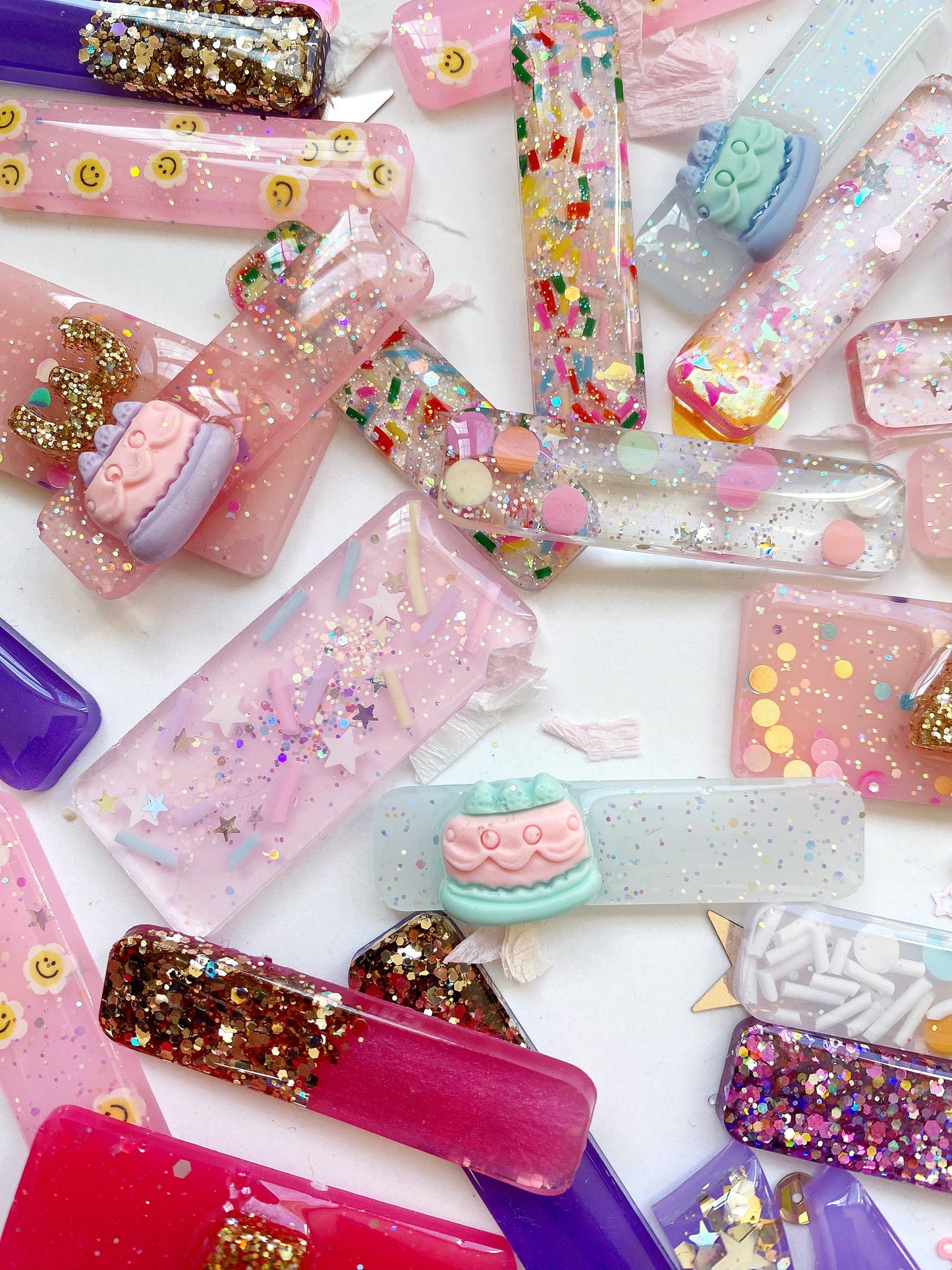 Smiley Face Birthday Resin Clips