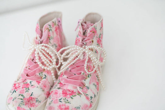 Pearl Bow Shoe Charms