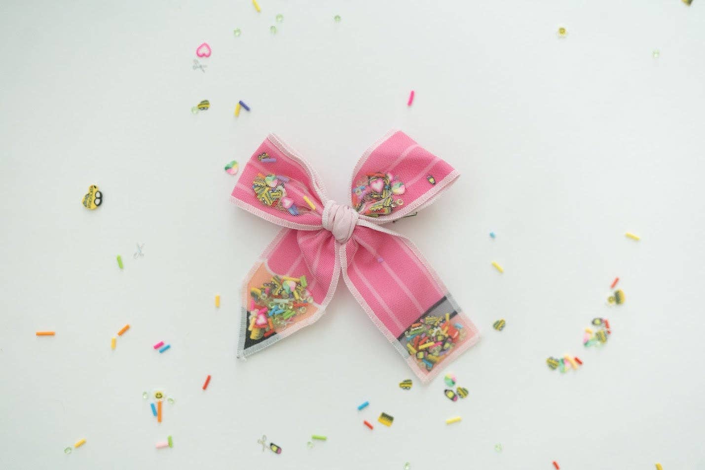 Mesh Shaker Hair Bow - Let's Learn