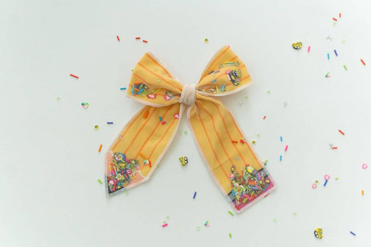 Mesh Shaker Hair Bow - Classroom Cutie