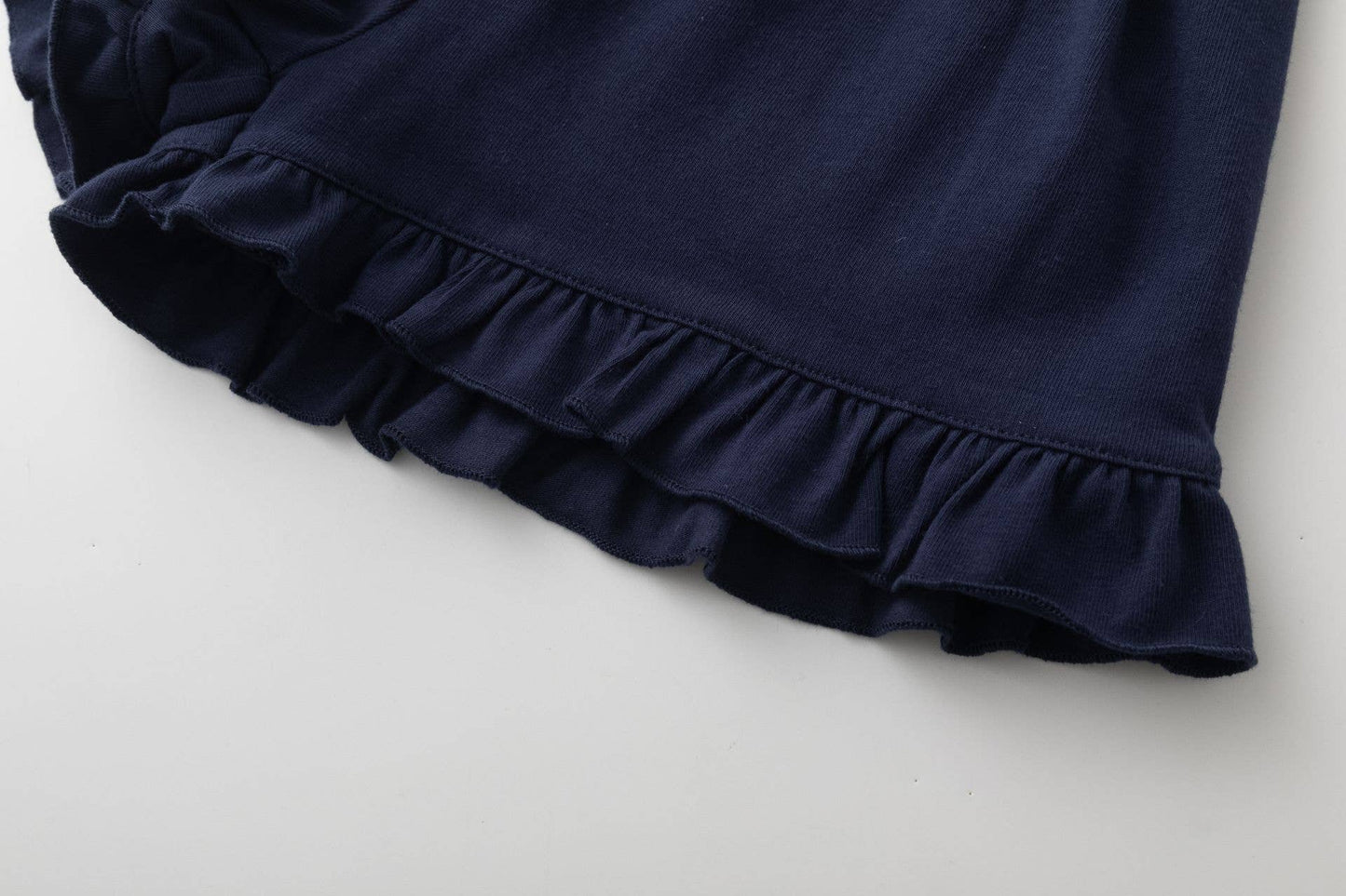 Girls' plain short with frill