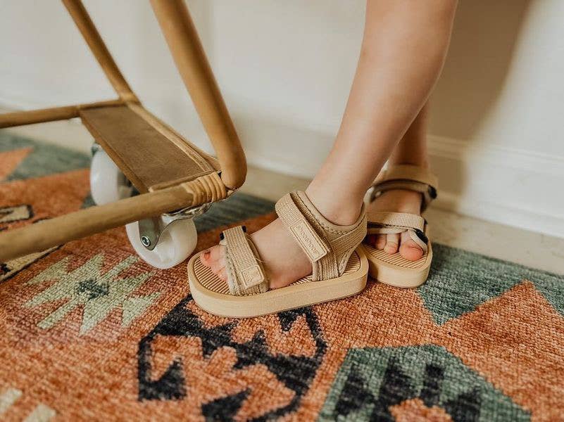 WATERPROOF BEACH SANDAL in AKITA