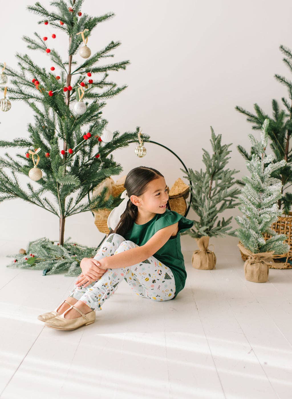 Leggings in Festive Scenes | girls clothing | tween | holiday | christmas