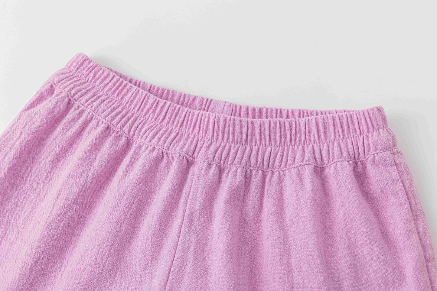 Shorts with ruffle bottom
