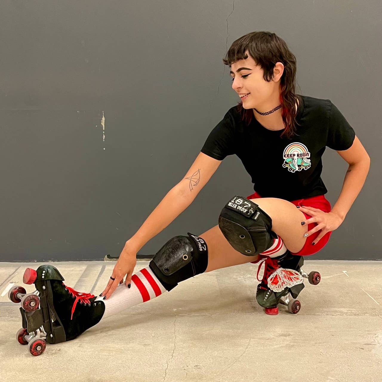 Keep Rollin' - Women's Roller Skate Tee