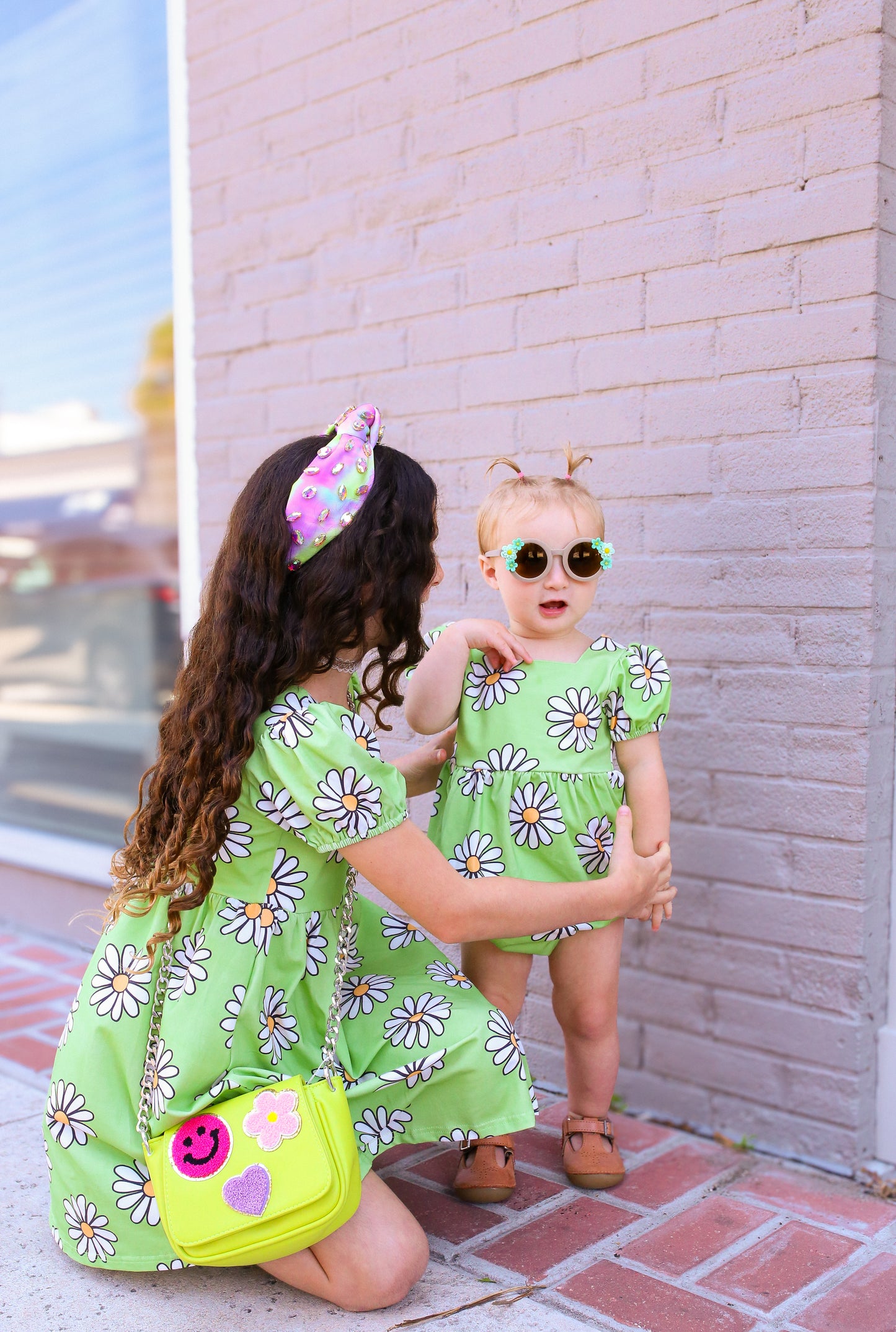 Green Daisy Girls Dress for Spring and Summer