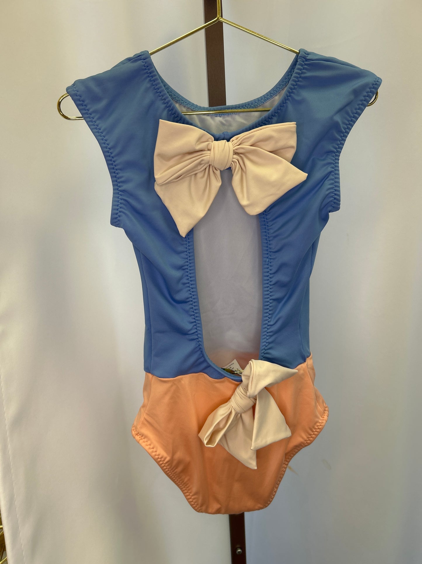 Summer wrapped in bows