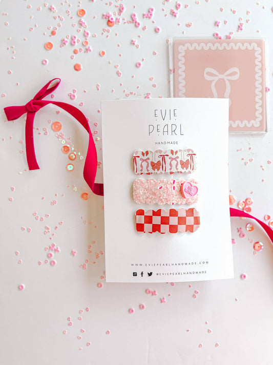 Bows, Hug Me & Checkered Snap Clip Set