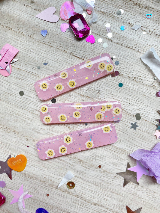 Smiley Face Birthday Resin Clips