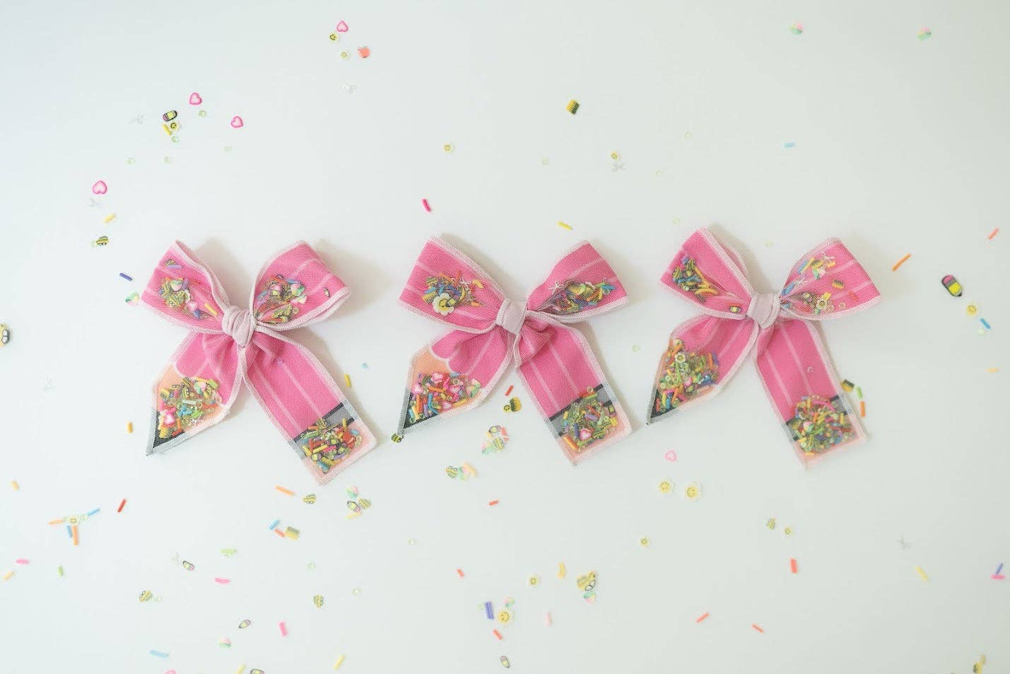 Mesh Shaker Hair Bow - Let's Learn