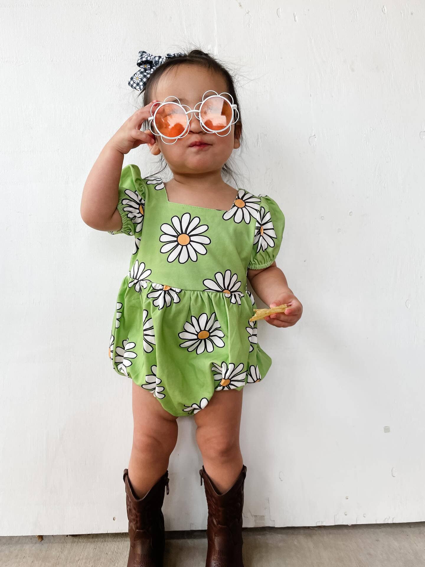 Green Daisy Baby Girl Romper for Spring and Summer