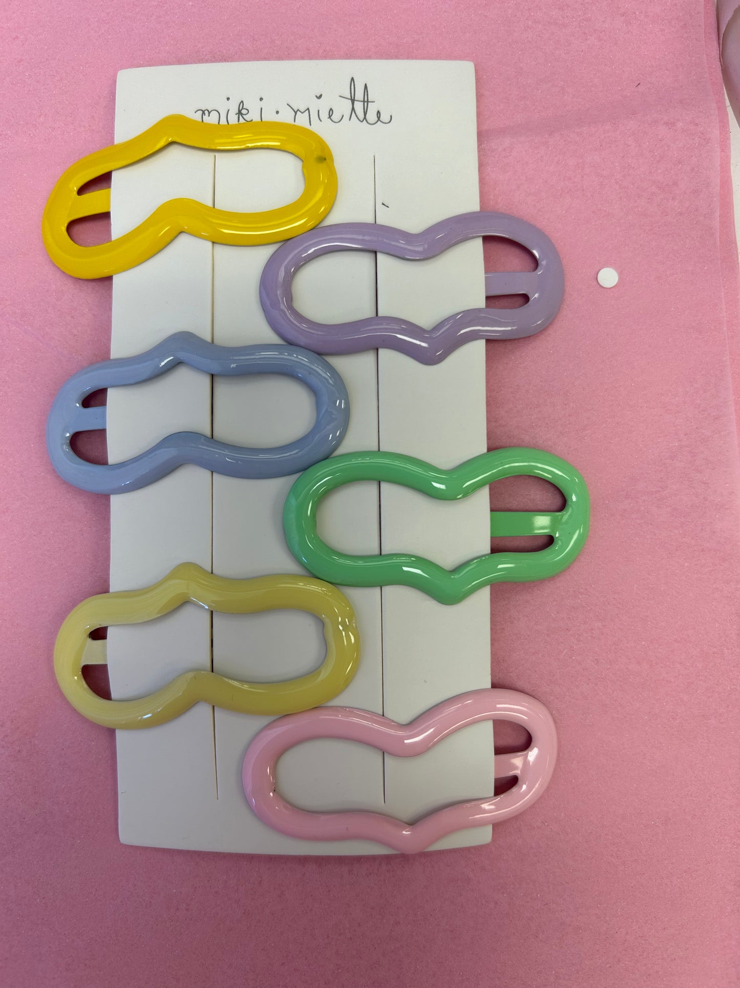 Heart rainbow enamel clip 6pc￼
