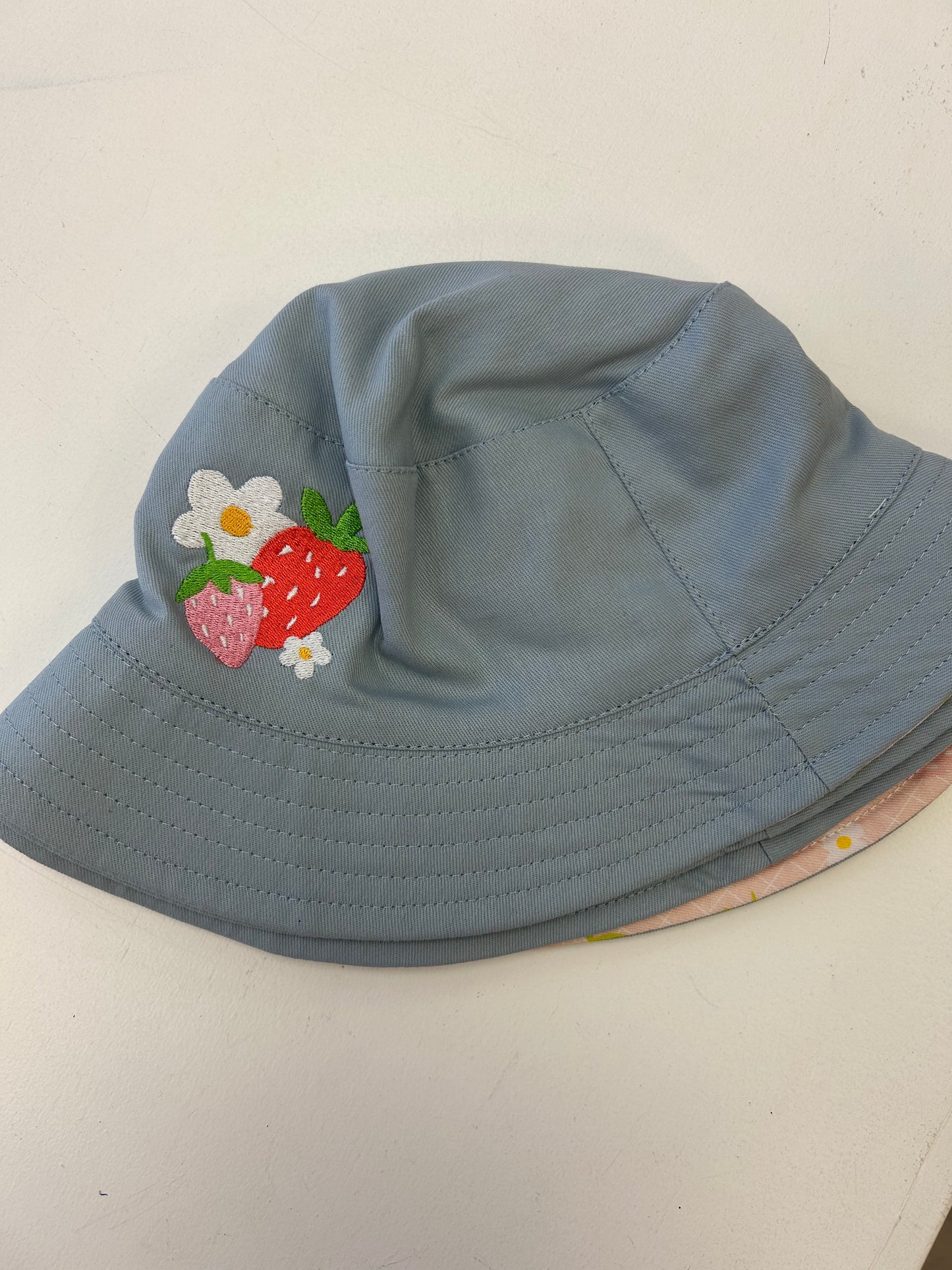 Miki Miette Strawberry bucket hat