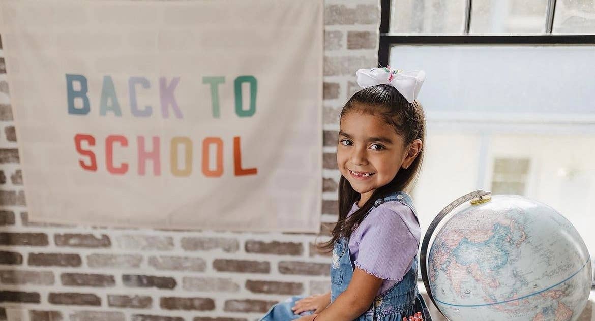 {Rainbow} Back To School Banner
